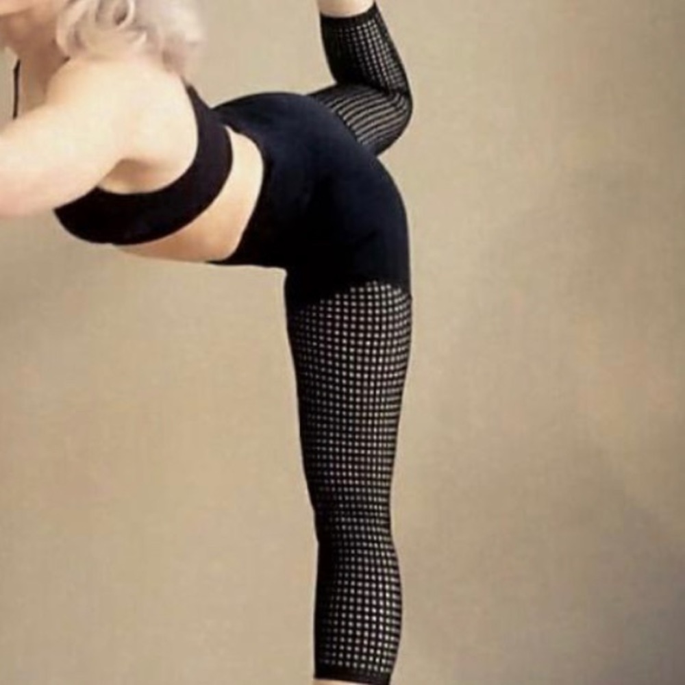 Onzie yoga leggings